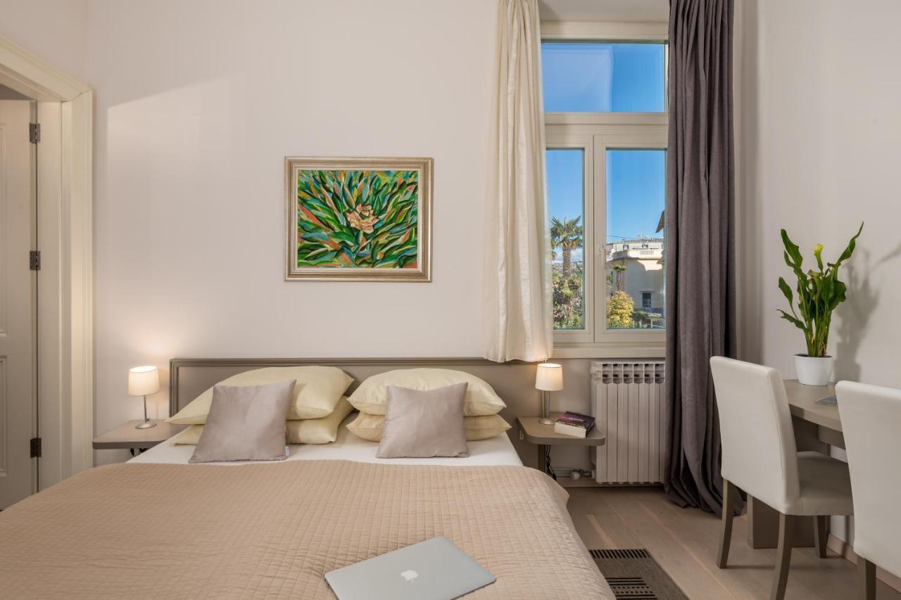 Villa Sokol Apartments Opatija Center Bagian luar foto