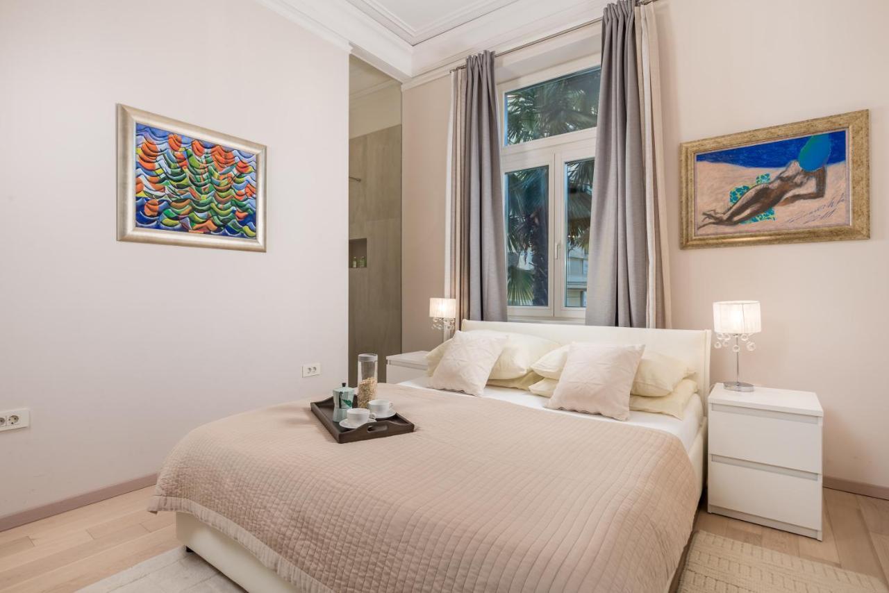 Villa Sokol Apartments Opatija Center Bagian luar foto