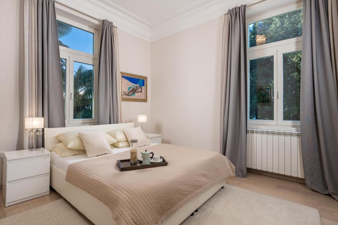 Villa Sokol Apartments Opatija Center Bagian luar foto