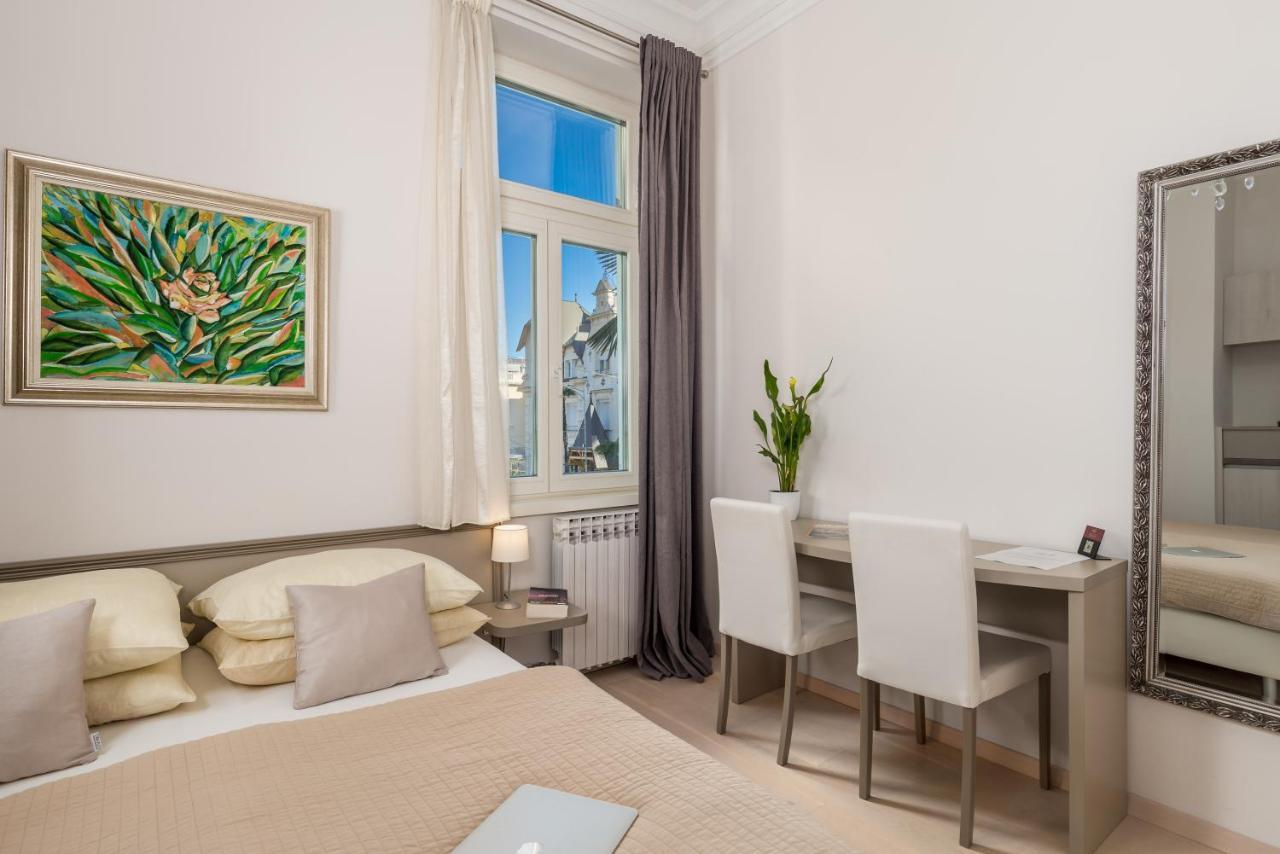 Villa Sokol Apartments Opatija Center Bagian luar foto