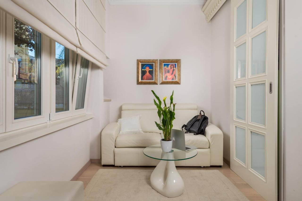 Villa Sokol Apartments Opatija Center Bagian luar foto