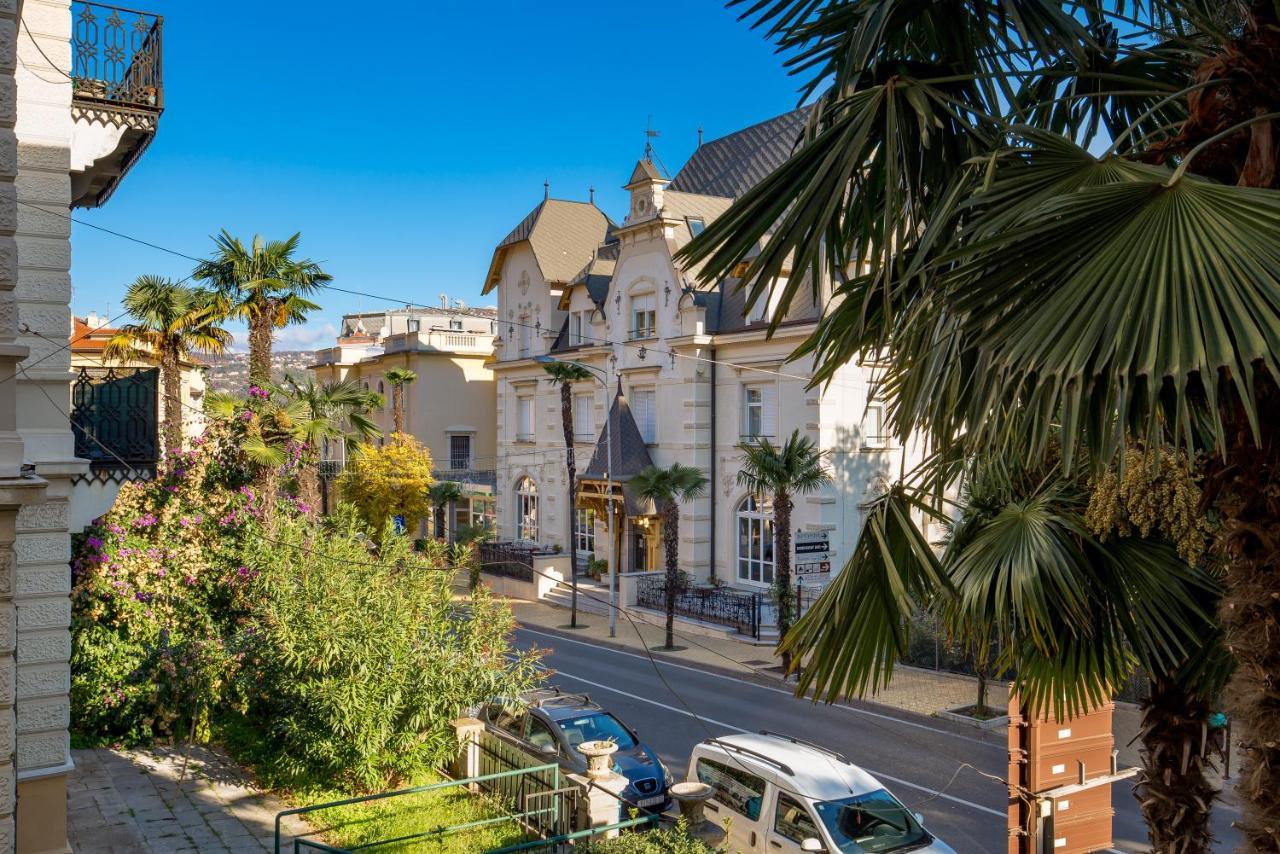 Villa Sokol Apartments Opatija Center Bagian luar foto