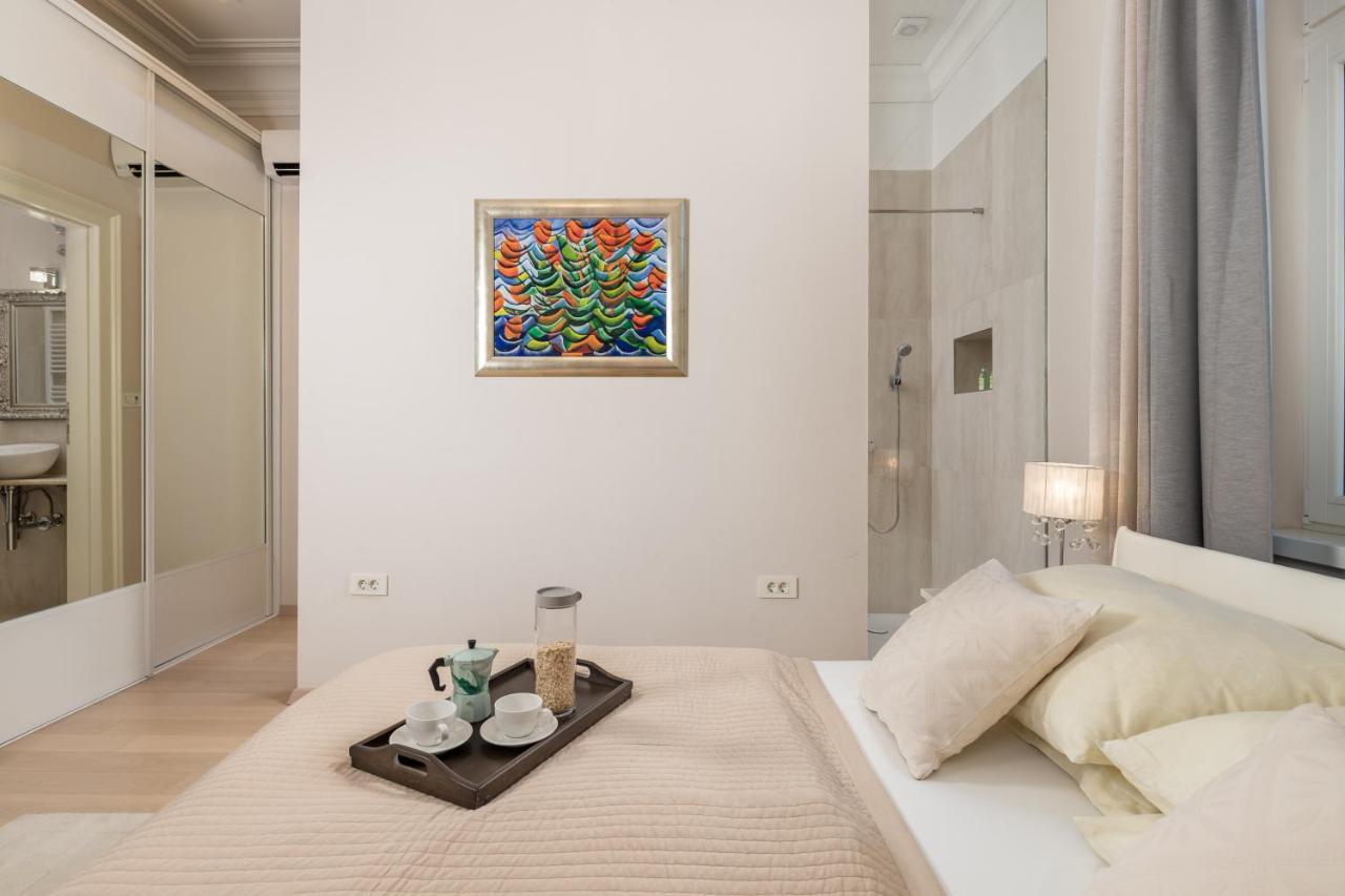Villa Sokol Apartments Opatija Center Bagian luar foto