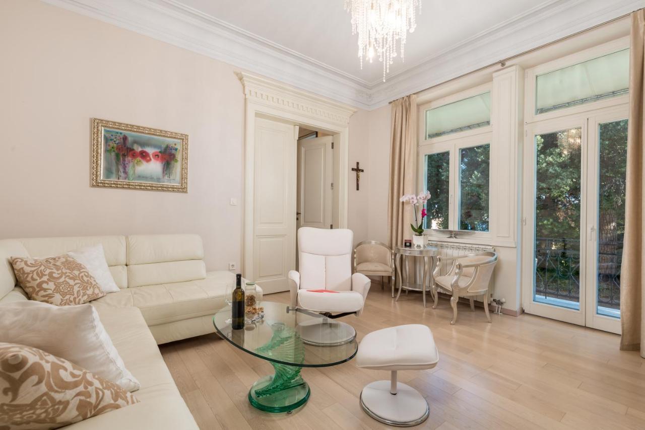 Villa Sokol Apartments Opatija Center Bagian luar foto