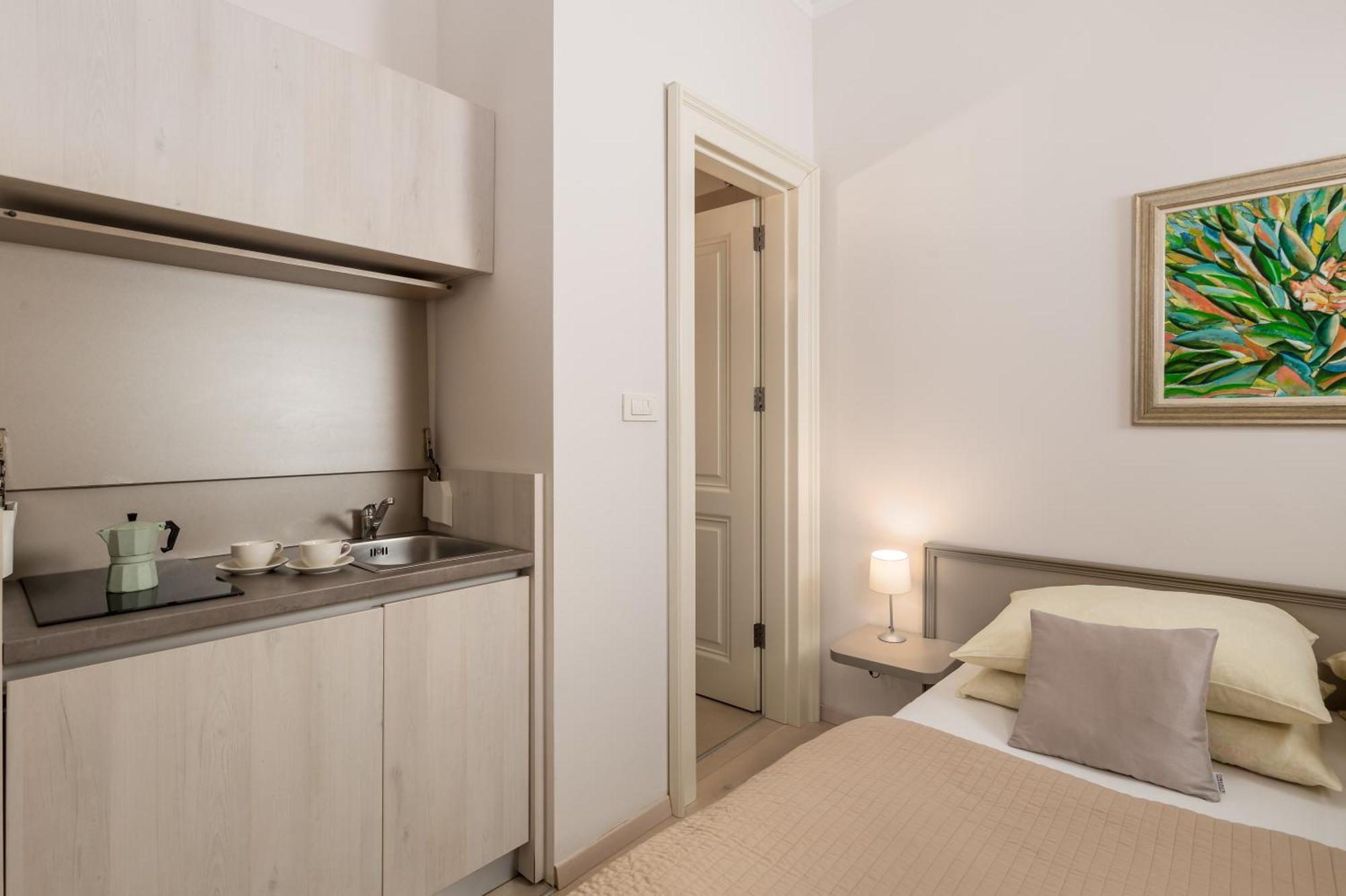 Villa Sokol Apartments Opatija Center Ruang foto