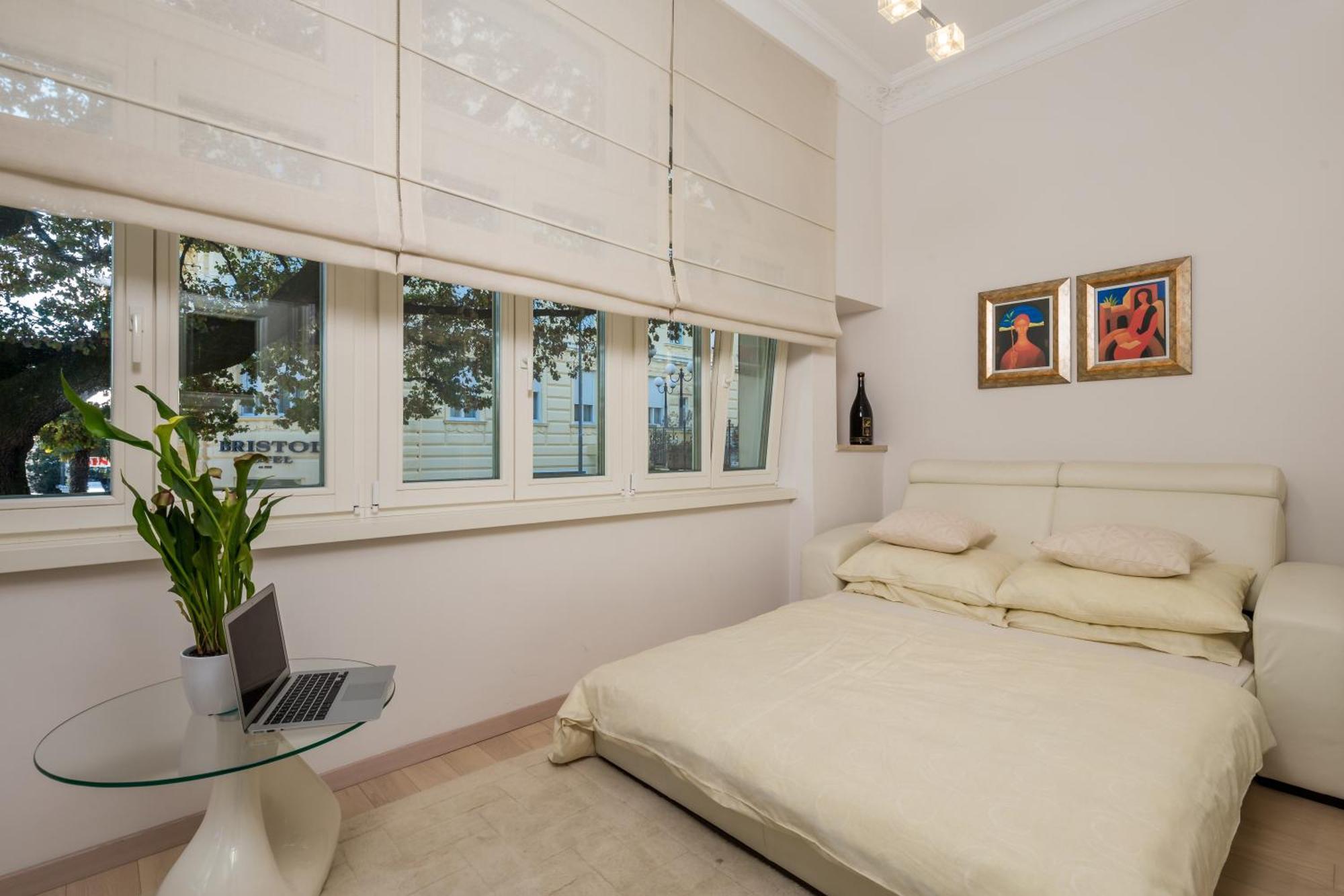 Villa Sokol Apartments Opatija Center Ruang foto